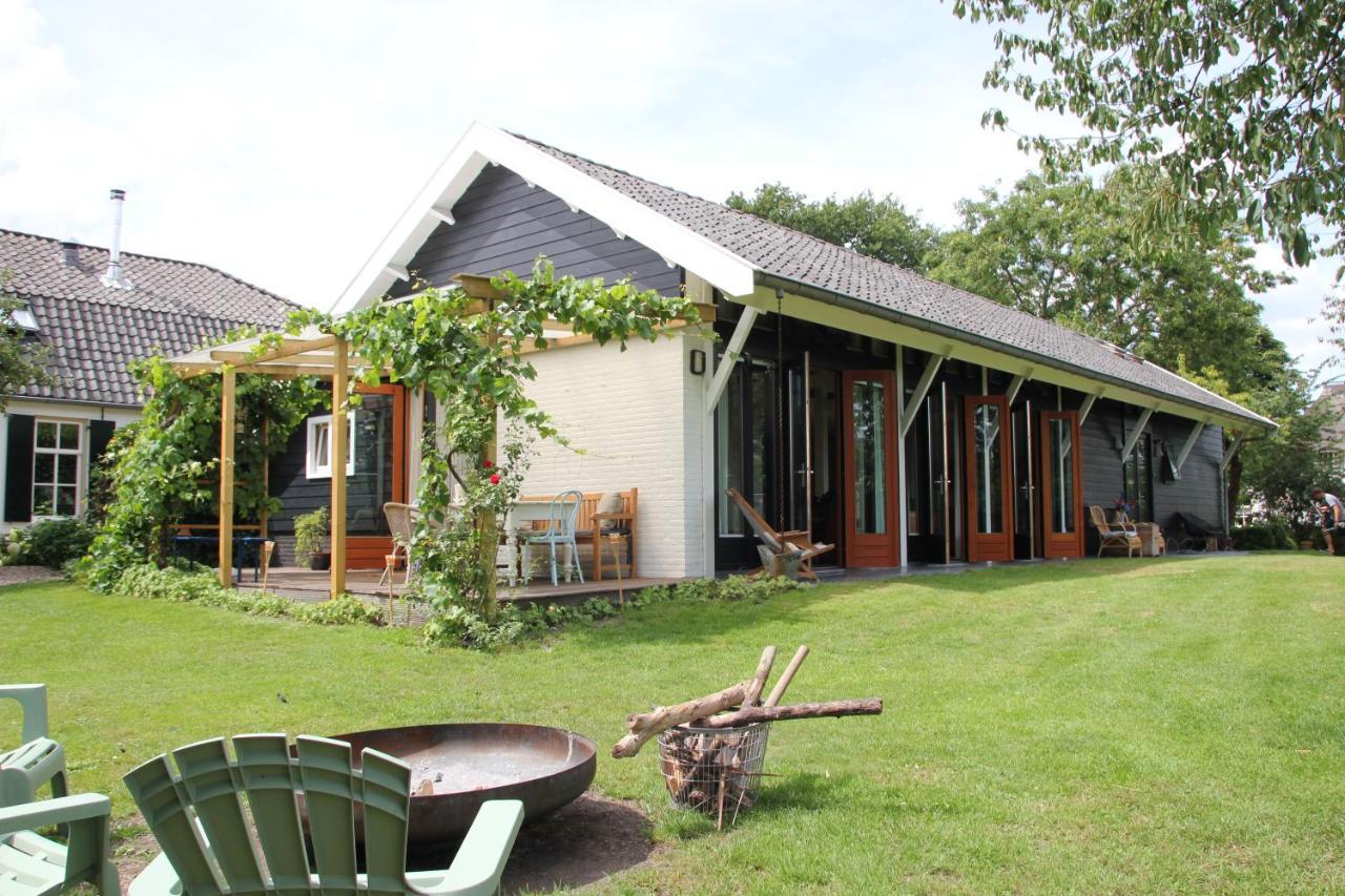 Вилла Familiehuis De Betuwe Met Prive Kunstgras Tennisbaan En Sauna Erichem Экстерьер фото